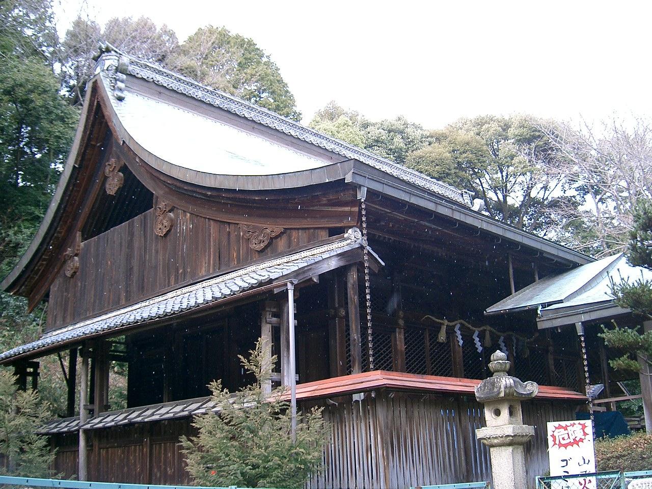 自玉手祭来酒解神社 本殿